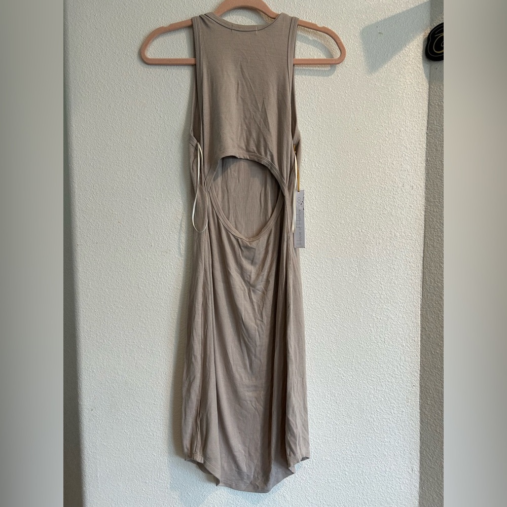 House of Harlow 1960 Ribbed Tan Top